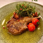 Roast bone-in lamb with herb sauce (1 bottle)