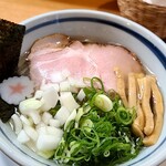 麺処 かつお商店 - 冷やし煮干しラーメン900円