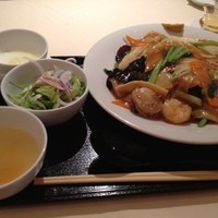 メゾン・ド・ユーロン - ランチのあんかけ焼きそば