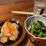 家庭的料理居酒屋 しろとくろ - 鯵の南蛮漬けと菜花の辛子和え