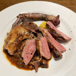 ワインレストラン ドミナス - ブレス産仔鳩の低温調理