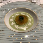 シェ・イノ - ズワイガニのアヴォカドクリームソース　キャビア添え