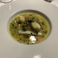 シェ・イノ - スズキの薄切り　バジリコ風味