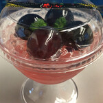花いちご - ピオーネのゼリー