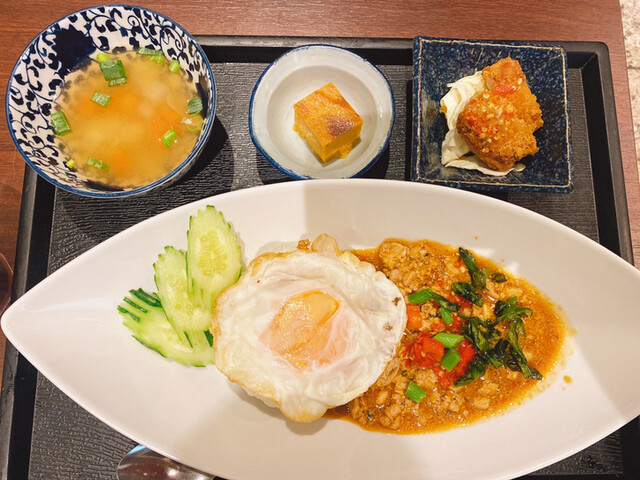 チャンロイ Kaaw 大手町店 ガウ 大手町 タイ料理 食べログ チャンロイ Kaaw 大手町店 ガウ 大手町 タイ料理 食べログ
