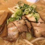 金龍ラーメン - 具材アップ