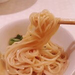 芳香園 - 硬め細目の麺