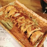 本陣餃子 - 