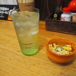 酒屋の酒場 - 白州ハイボール ＆ 付き出し