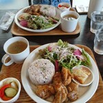 トンボ カフェ - 