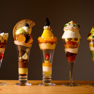 夜パフェ専門店 Parfaiteria beL_0