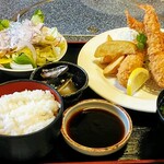 Ayama Diya - エビフライ定食