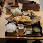 Brook Pizzeria ブルック ピッツェリア 泊 ピザ 食べログ