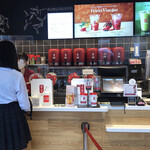 Gong cha - 店内もスッキリ。入りやすい雰囲気はお茶のスタバなのかもしんない