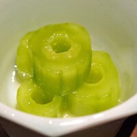 桃仙閣 東京 - キュウリの花椒オイル和え