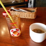 HAVANA CAFE - ウーロン茶、スープ　水は提供されず