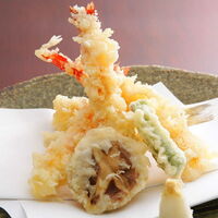 天ぷら定食（小鉢・煮物付）