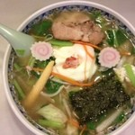 Shuurai - 手打ち五目ワンタン麺