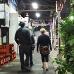 トラットリア・築地パラディーゾ - 外国人観光客がそぞろ歩く・・