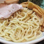 めん処　十二社 - 胚芽？入り太麺