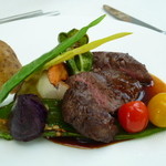 La Cachette - パペットのロティ　ローズマリー風味のポワヴラードソース