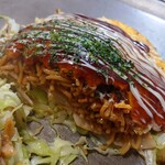 Hiroshima Fuu Okonomiyaki Bunchan - 断面