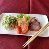 謝朋殿 幕張店 - 三種冷菜の盛り合わせ