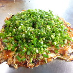 はなきお好み焼 - 「そば肉玉子」（600円）+「ねぎ」（120円）