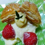 洋菓子倶楽部 KAREN - トレーから出すと、、、とろけるー