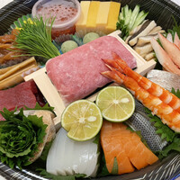 鮨　かねさか パレスホテル東京店 - 手巻き寿司セット　ネタは二層になっているものもありとにかく豪華。