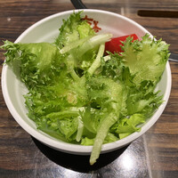肉や大善 大名古屋ビルヂング店 - サラダ