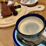 ビストロ オリーヴ - コーヒー＆ケーキ