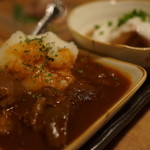 煮込みと惣菜 かん乃 - 牛スジデミ、角煮、大根