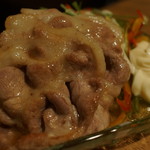 煮込みと惣菜 かん乃 - 焼肉サラダ