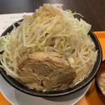 Ramen Chuudoku - ラーメン特盛(400㌘) 野菜増し増し 背脂増し