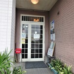 カフェ・レセプション - お店入口