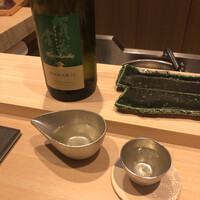 鮨 権左衛門 - 広島 加茂金秀 特別純米13
                    →お酒のグレードは極さんに比べるとグンと良くなりましたね♪でも最初は鉄板の加茂金秀の特別純米から！