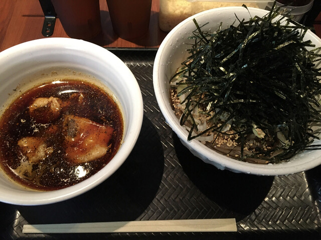 なぜ蕎麦にラー油を入れるのか 西武新宿店 西武新宿 そば 食べログ