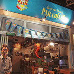 いらっしゃいませ〜の笑顔