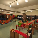 ツボミカフェ　ダイニング - 子供が大好きなボールプールにすべり台、安心に遊べます♪♪