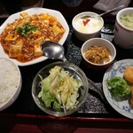 Chuuka Ryourigyou Zakoubou Ni-Hao - 麻婆豆腐定食(780円)