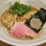 鶏煮干 一文 - 鶏煮干そば 800円