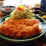 赤坂とん平 - とんかつ横から