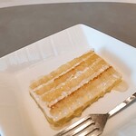 ラルジャン - ⚫1切れ　銀座蜂蜜のバターケーキ