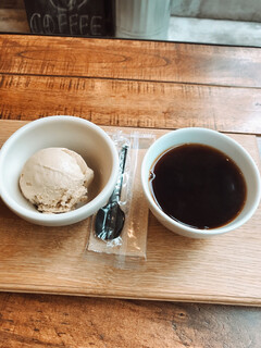 Mighty steps coffee stop - コーヒーとアイス