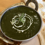 ローカル キッチン - ほうれん草マトンカレー