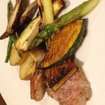 くえろ・くえら - 自家製ソーセージと焼き野菜