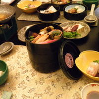 祇をん新門荘 - 丸いお重の中に京料理が！