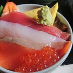 旬割烹寿司おおくぼ - ミニ海鮮ちらし