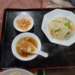 中華料理 景福 - 半チャーハン(400円)